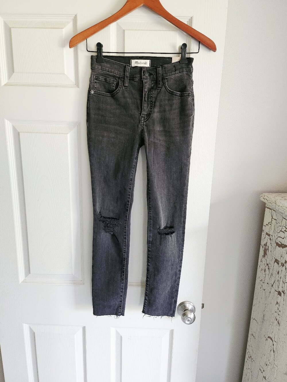 NWT Madewell Womens 24P 9" Mid-Rise Skinny Black Distressed